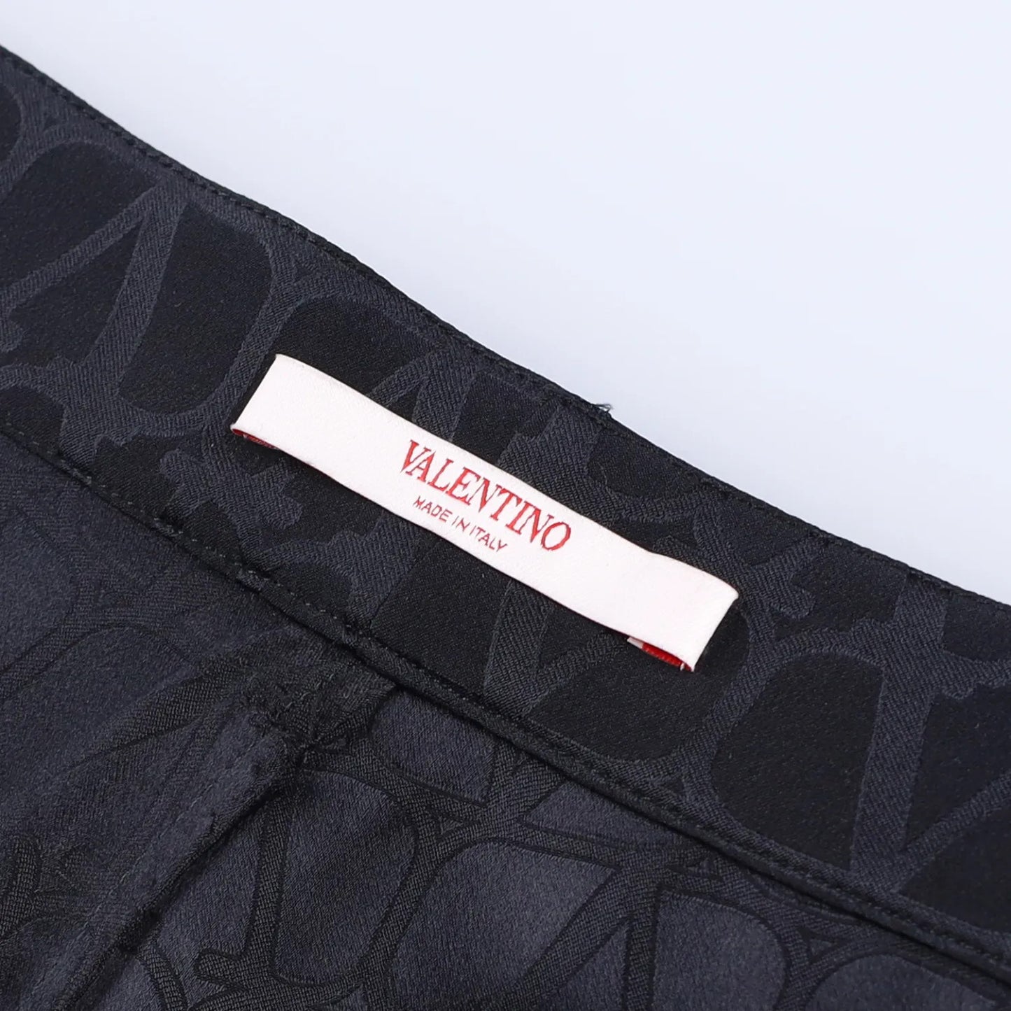 VALENTINO Mens Bermuda Shorts Silk Jacquard Toile Iconograph Black 46 RRP 1290 — View 8
