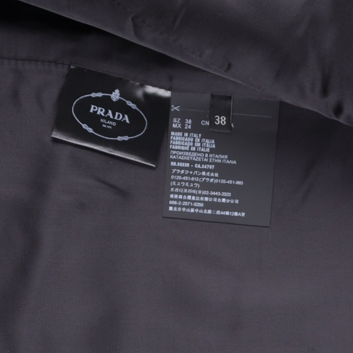 PRADA Womens Black Cropped Jacket Logo Accent Button Closure Size 40 RRP 1700 — View 7