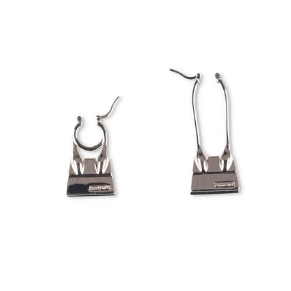 JACQUEMUS Gold Asymmetrical Chiquito Earrings Wire Closure One Size RRP 195 — View 3